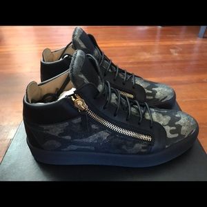 New Authentic Giuseppe Zanotti Men’s 44 EUR/11 USA